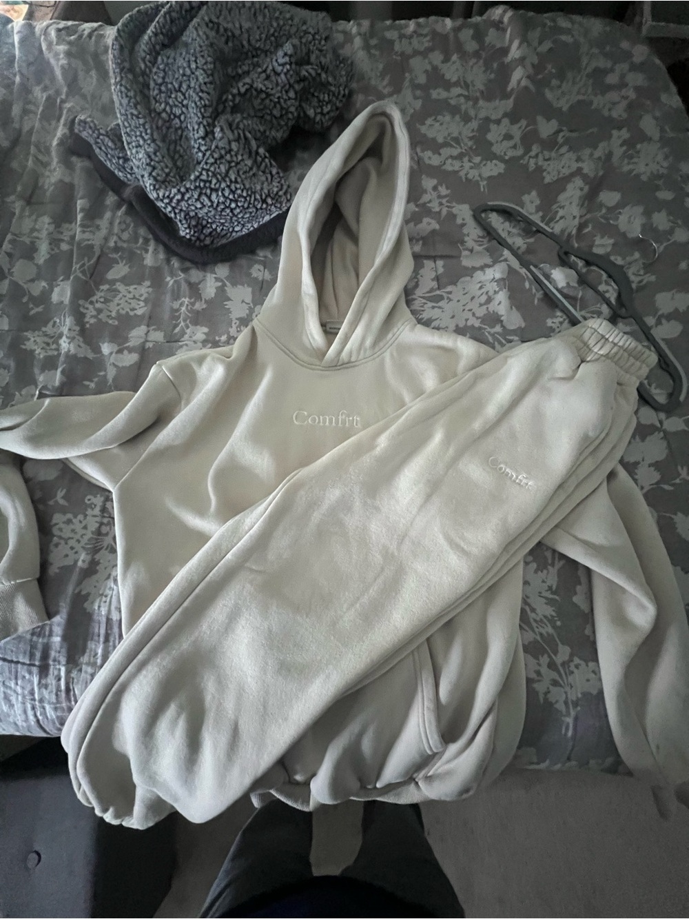 Comfit Light Beige Hoodie & Sweatpants Set